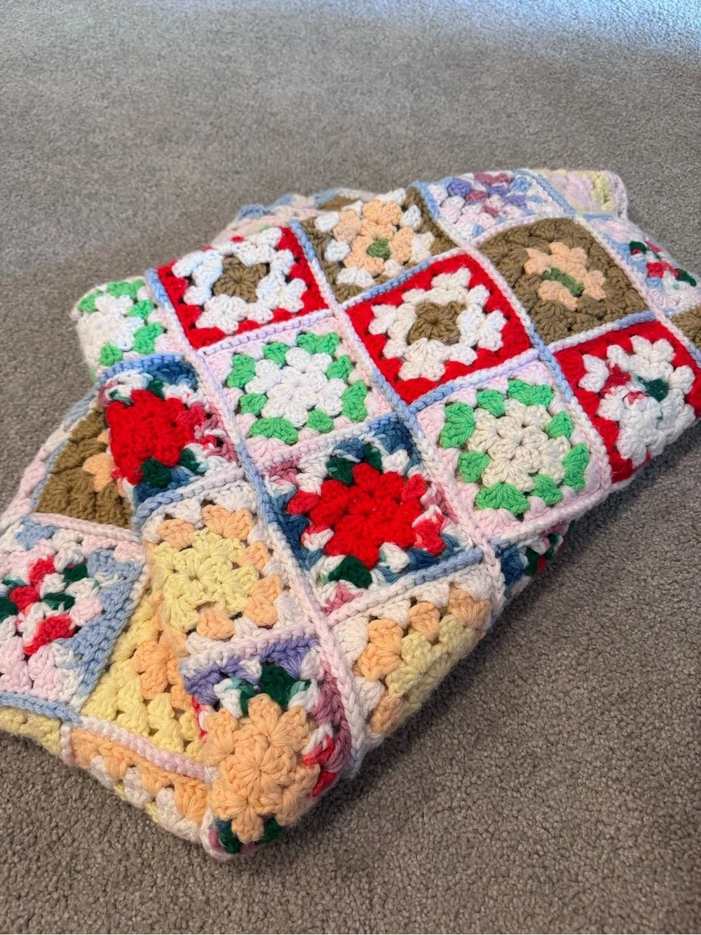 Vtg Handmade Granny Square Afghan Blanket Floral Multicolor Crochet Throw 52x40”